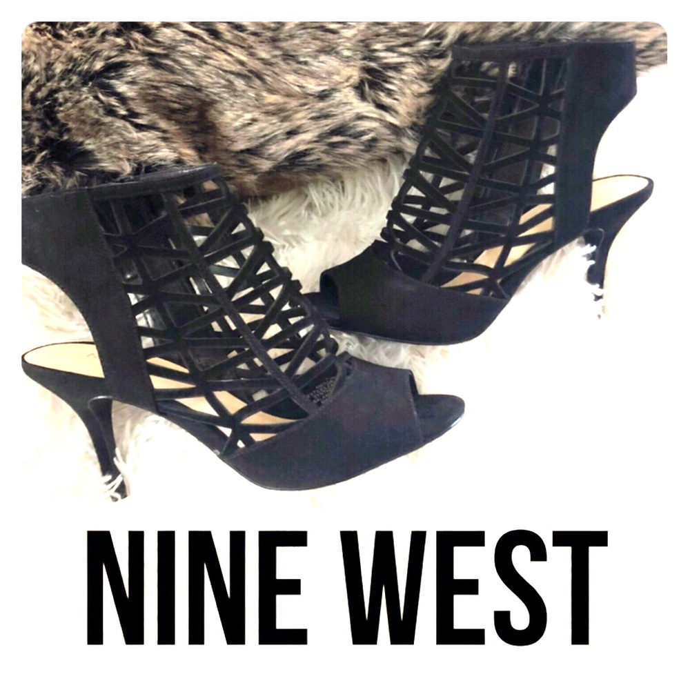 Nine West ⚫️ Black strappy pump heel ⚫️ sz 7.5